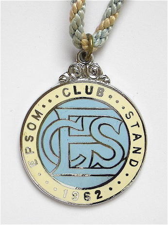 1962 Epsom horse racing club badge 