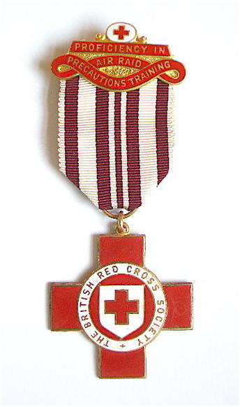WW2 British Red Cross proficiency in air raid precautions training ARP badge