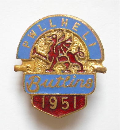 Butlins 1951 Pwllheli holiday camp Welsh dragon badge