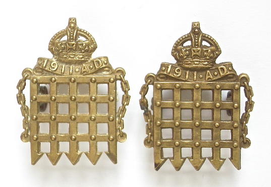 WW1 National Reserve Westminster pair of collar badges