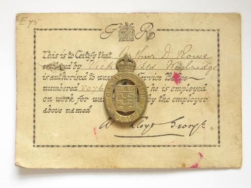 WW1 On War Service 1915 munition workers badge