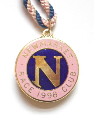 1998 Newmarket horse racing club badge