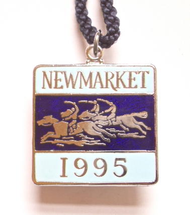 1995 Newmarket horse racing club badge