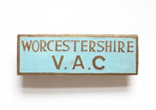 WW2 Worcestershire VAC Volunteer Agricultural Camp Badge