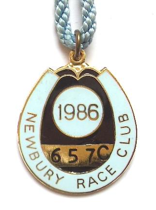 1986 Newbury Racecourse horse racing club badge