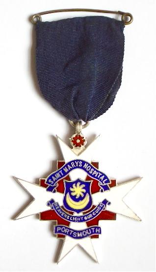 Saint Marys Hospital Portsmouth 1935 silver nurses badge