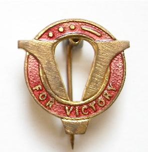 WW2 Churchills V for Victory Morse Code home front badge