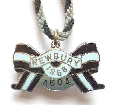 1968 Newbury Racecourse horse racing club members badge