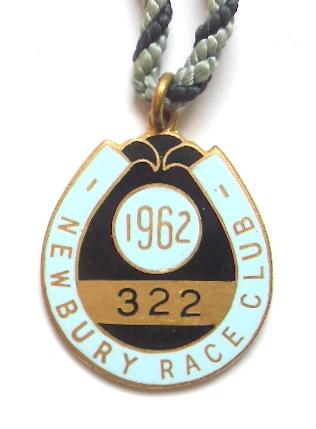 1962 Newbury Racecourse horse racing club members badge