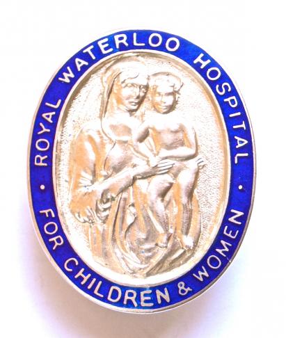 Royal Waterloo Hospital for children & women 1934 silver nurses badge