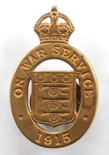 WW1 On War Service 1915 munition workers numbered badge