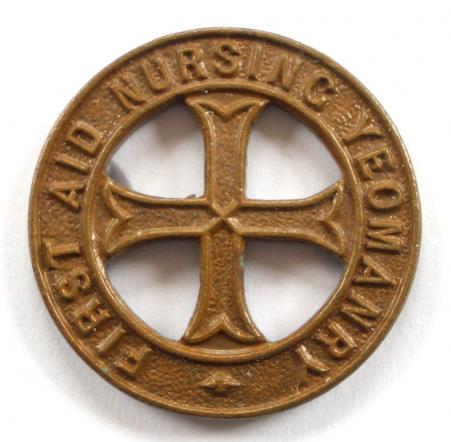 WW1 First Aid Nursing Yeomanry bronze FANY collar badge