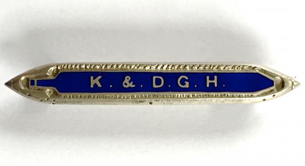 Kidderminster & District General Hospital 1929 silver nurses badge