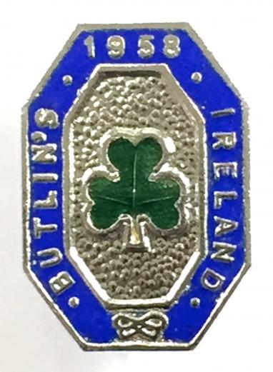 Butlins 1958 Mosney Ireland holiday camp shamrock badge