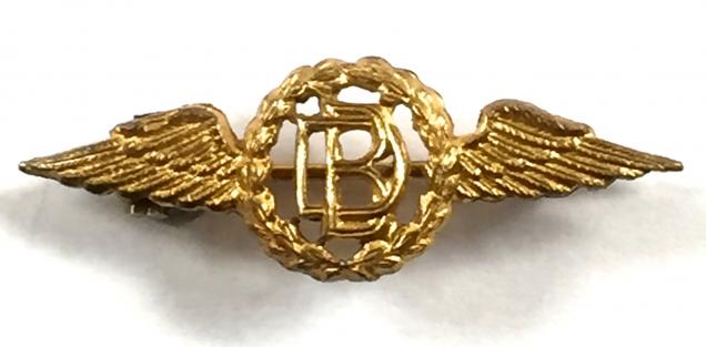 Royal Air Force Dental Branch gilt collar badge