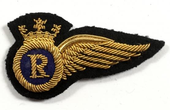 BOAC Airline Radio Officer gold bullion brevet wing uniform badge