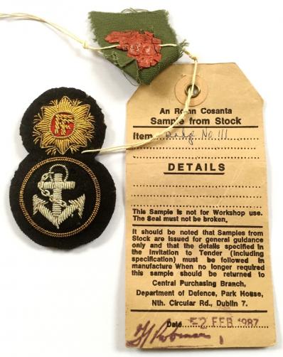 Irish Defence Force Naval Service sealed pattern cap badge Dublin