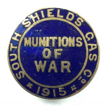 WW1 South Shields Gas Co.1915 Munition of War on war service badge