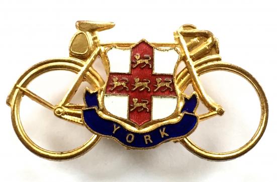 Cyclists Touring souvenir City of York bicycle badge