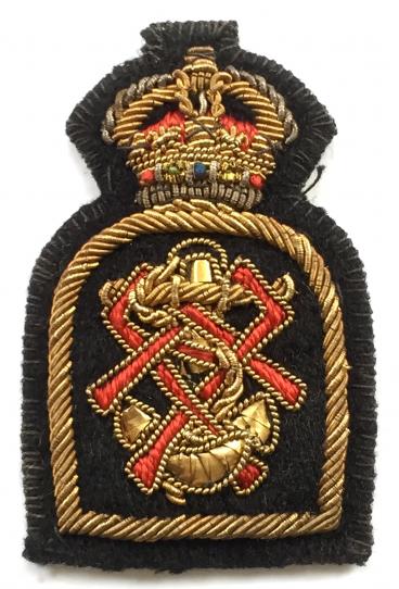 WW2 Queen Alexandras Royal Naval Nursing Service hat badge