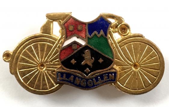 Cyclists Touring souvenir Llangollen bicycle badge