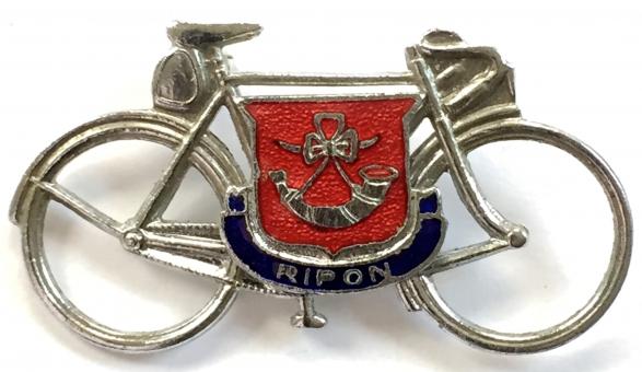 Cyclists Touring souvenir City of Ripon bicycle badge