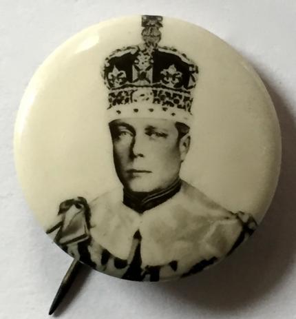 Proposed Edward VIII 1937 Coronation souvenir tin button badge