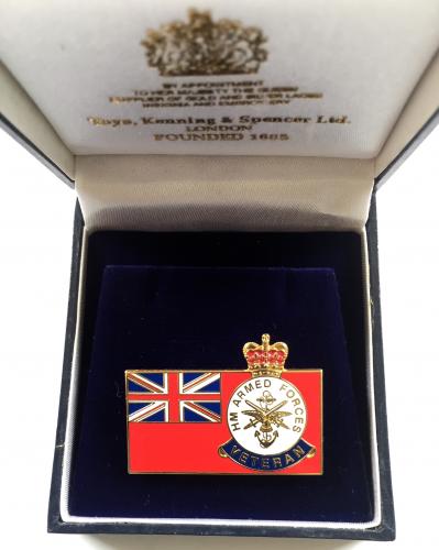 Merchant Seafarers veterans badge with presentation case 