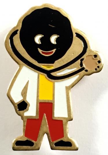 Robertsons 1990 Golly Doctor acrylic badge