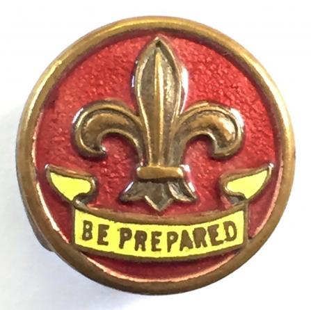 Boy Scouts Assistant Scoutmaster 1909 pattern lapel badge no stars