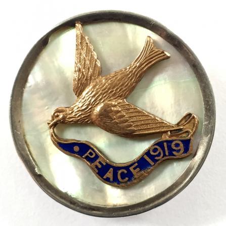 WW1 Peace Celebration 1919 Peace Dove mother of pearl silver rim badge