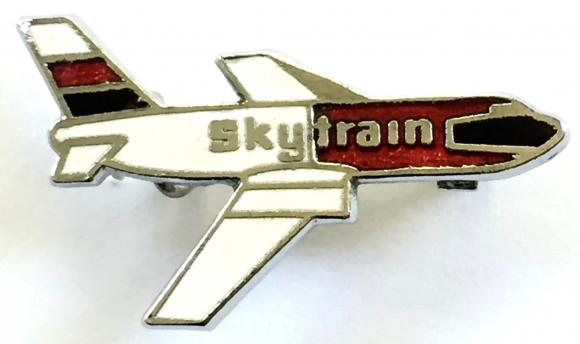 Laker Airways Skytrain aeroplane promotional badge c1977-1982