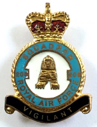 RAF No 208 Squadron Royal Air Force badge circa 1950s