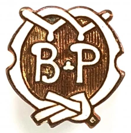 Girl Guides Cadet white enamel BP warrant badge