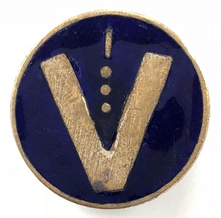 WW2 Churchills V For Victory Morse Code patriotic home front badge