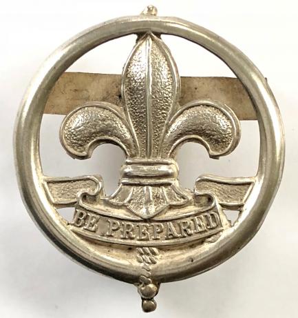 Boy Scouts Officers first pattern silver hat badge no stars.