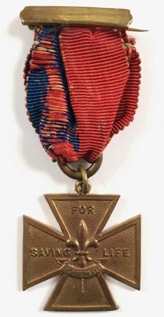 Boy Scouts Gallantry Gilt Cross Award For Heroism 1909 -1919 medal.