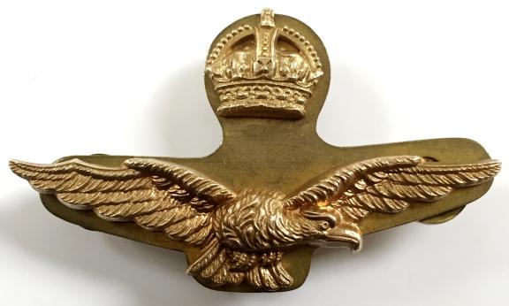 Royal Air Force officers field service RAF hat badge by Firmin.