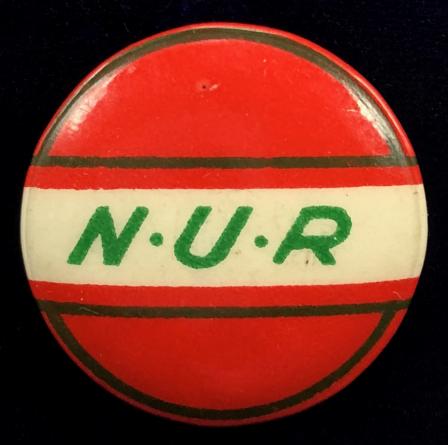National Union of Railwaymen NUR recruitment tin button badge.