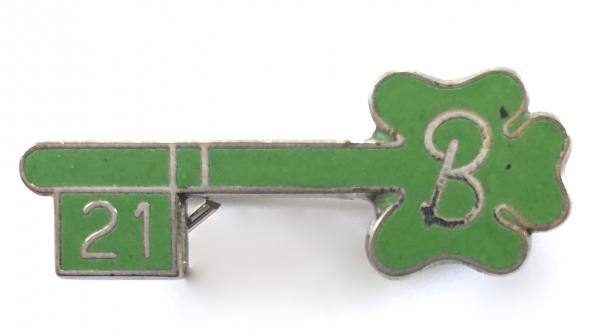 Butlins Mosney Ireland holiday camp 21 club green key badge