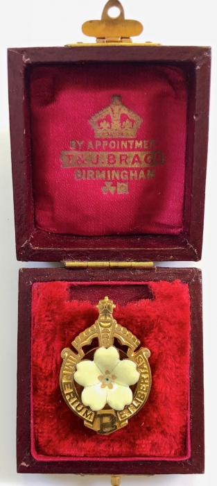 Primrose League Honorary Knight of the League badge and case
