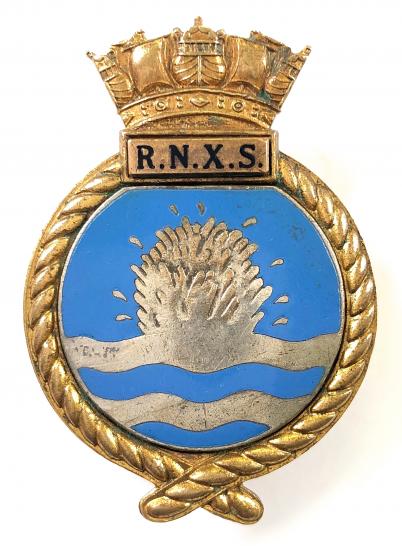 RNXS Royal Naval Auxiliary Service beret badge