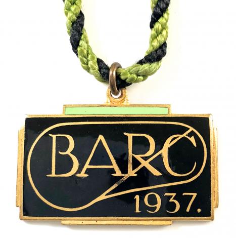 Brooklands Automobile Racing Club BARC 1937 member badge