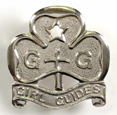Girl Guides Commissioner 1964 hallmarked silver promise badge