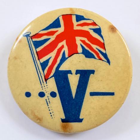 Winston Churchills V for Victory morse code tin button badge