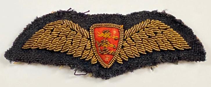 Airlines Jersey Limited pilots wing gold bullion felt cloth badge
