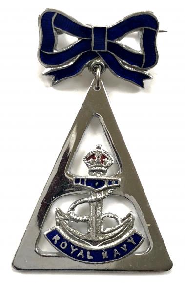 WW2 Royal Navy anchor and bow sweetheart brooch