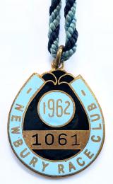 1962 Newbury horse racing club badge