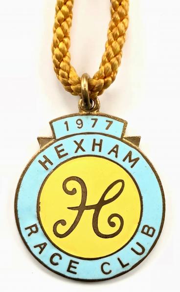 1977 Hexham Park horse racing club badge