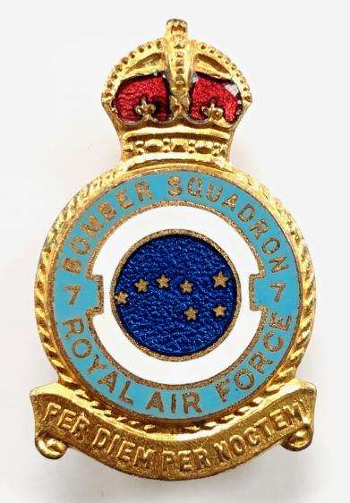 RAF No 7 Pathfinder Squadron Royal Air Force badge c1940s